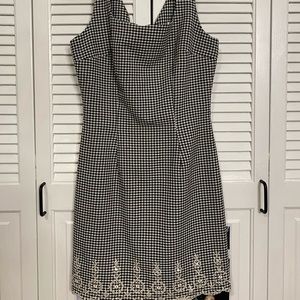 Women’s 1995 checkered dress
